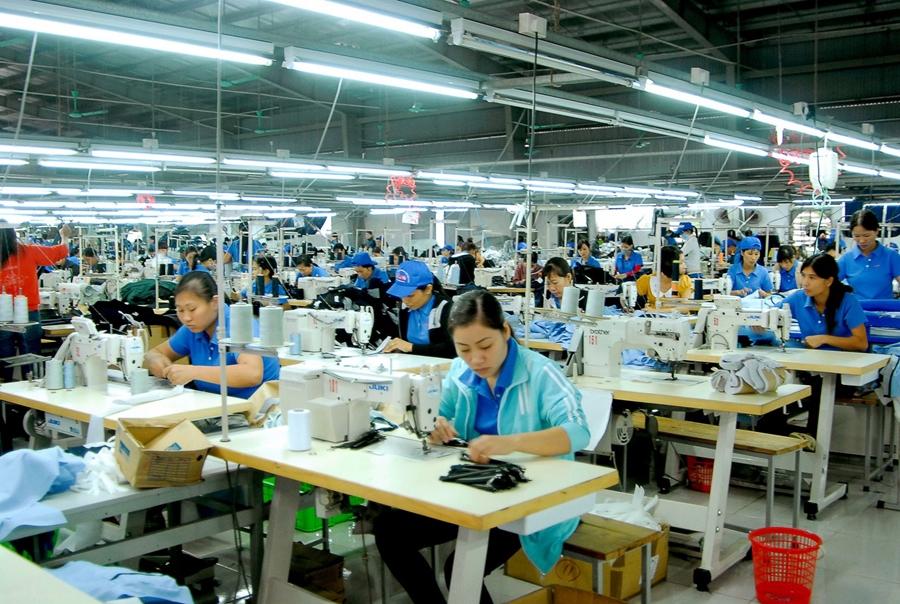 Nguồn hàng quần áo từ xưởng gia công quần áo