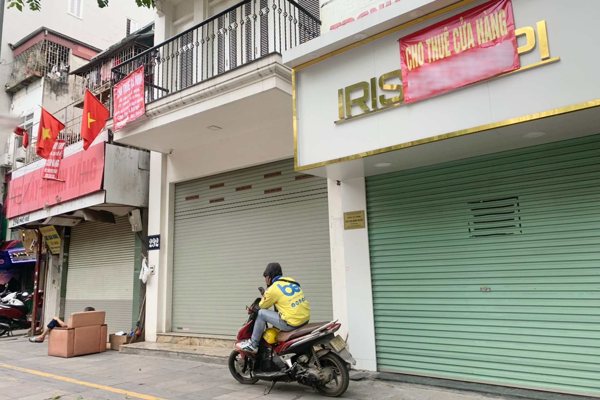 Hà Nội “vắng khách” trước khi vắng cửa hàng Hà Nội “vắng khách” trước khi vắng cửa hàng